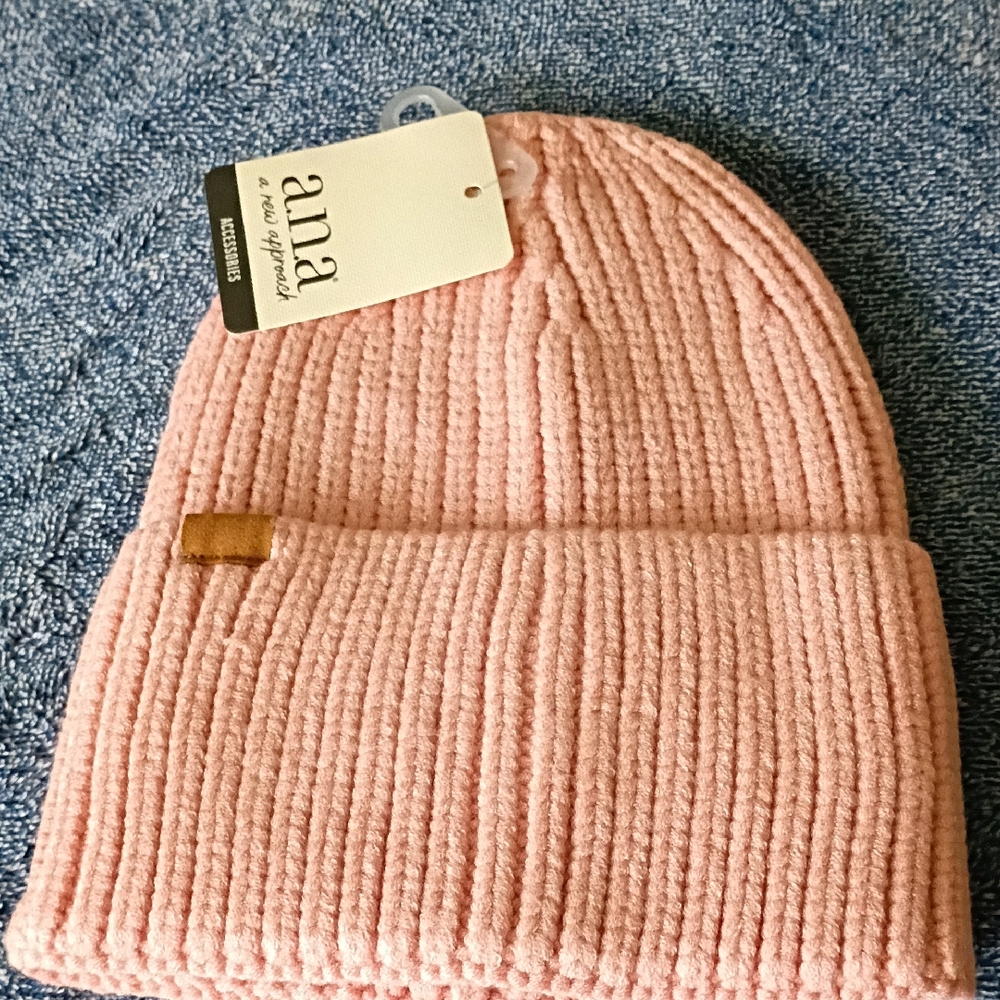 🤑A.N.A  Soft Pink Ribbed  Beanie NWT